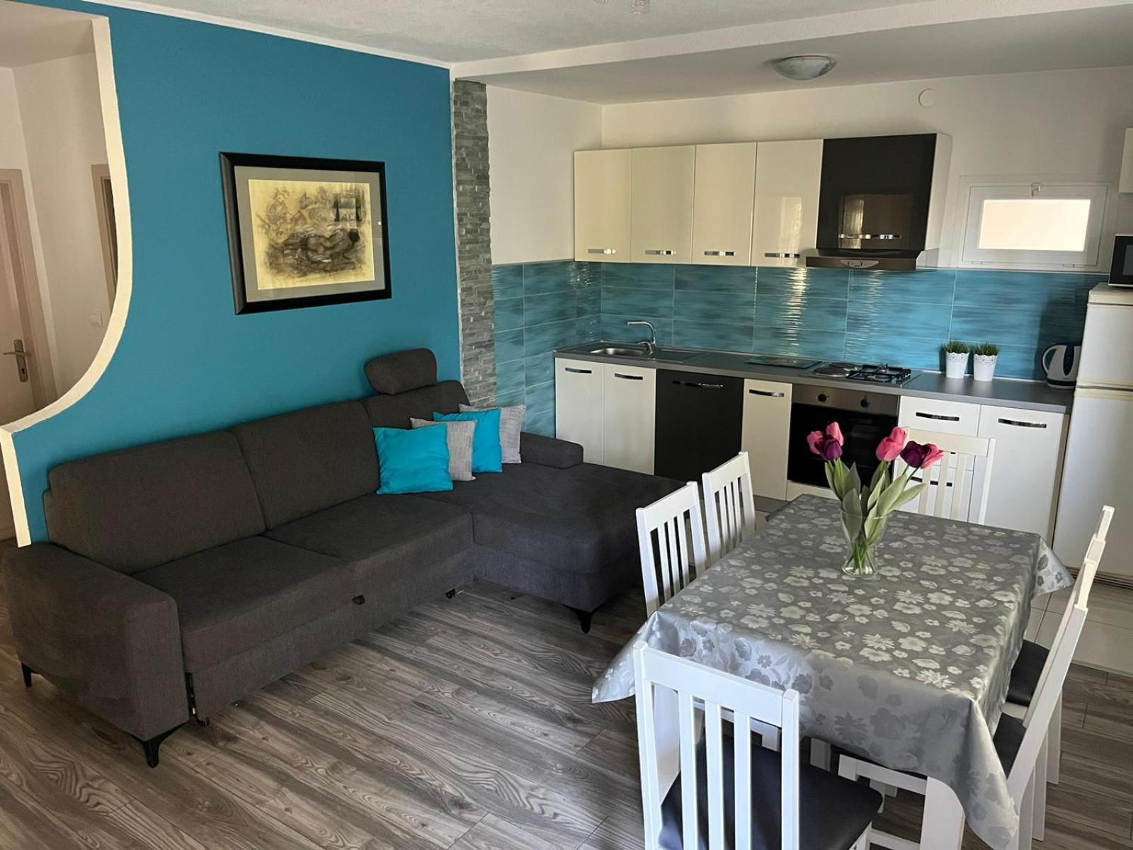 Mucic Apartments Makarska Exterior photo
